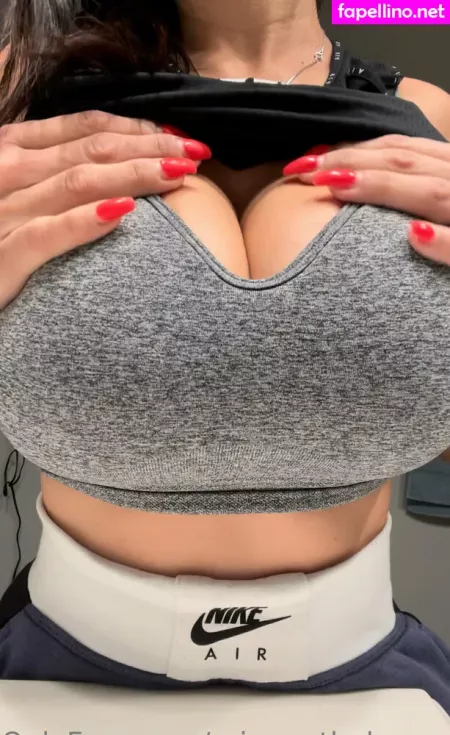 Ariannathehousewife OnlyFans Thumbnail #VcELapg8vf