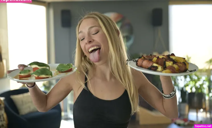 Ariarose Wellness OnlyFans Thumbnail #HByrIpcnyA