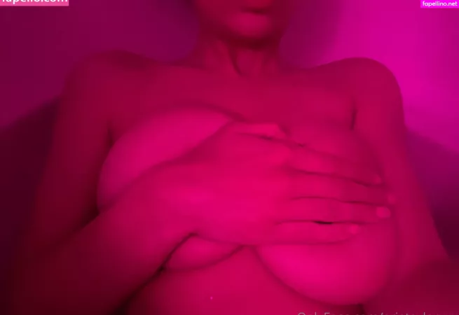 Ariataylorxxx OnlyFans Thumbnail #02KlIsDGjp