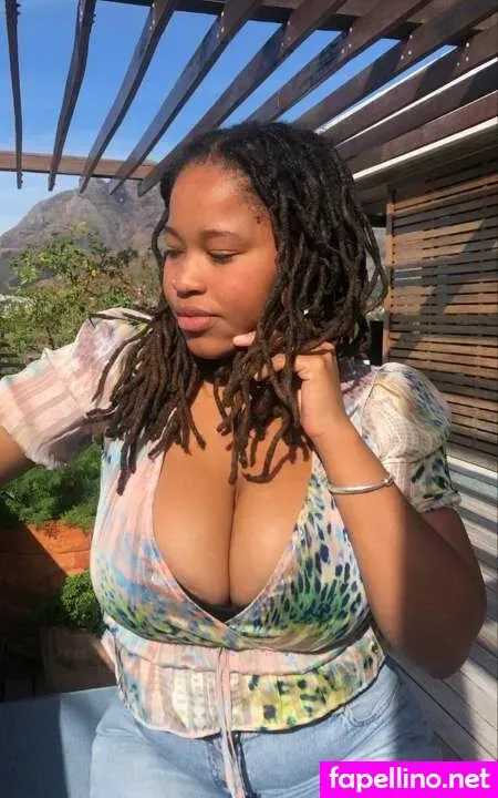 Ariel Cosmo OnlyFans Thumbnail #klZzxWabqy