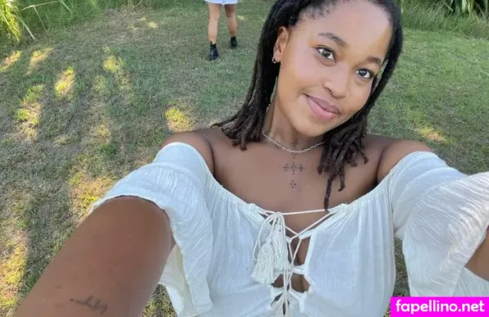 Ariel Cosmo OnlyFans Thumbnail #wMlrS4UEXK