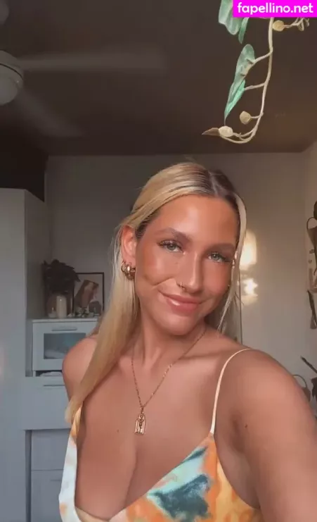 Ariel D OnlyFans Thumbnail #CGSq3IIOd9