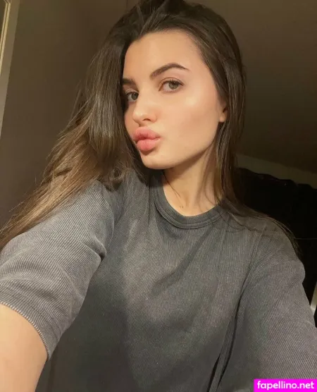 Ariel Juicy Ass OnlyFans Thumbnail #1RUCIor9Am