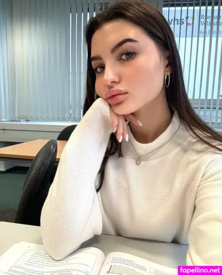 Ariel Juicy Ass OnlyFans Thumbnail #FfztEgpDVw