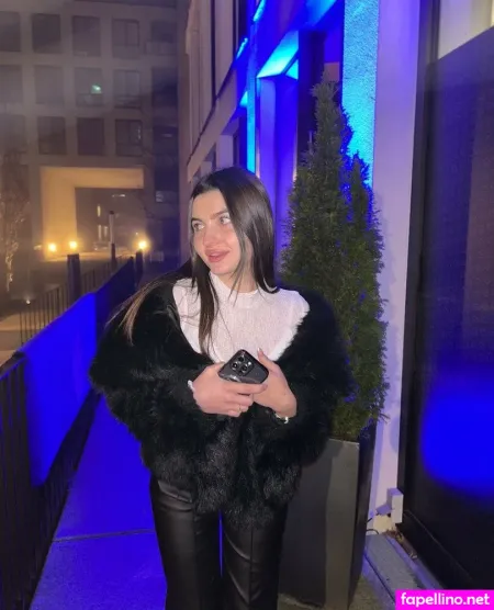Ariel Juicy Ass OnlyFans Thumbnail #KUoQ7j6gcE