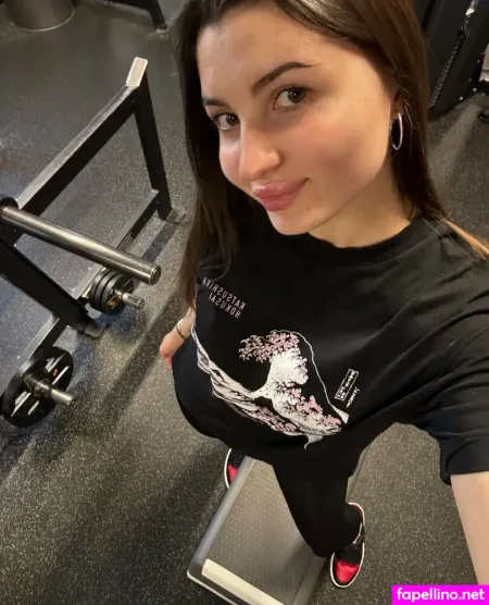 Ariel Juicy Ass OnlyFans Thumbnail #Ld9vbGcRCl