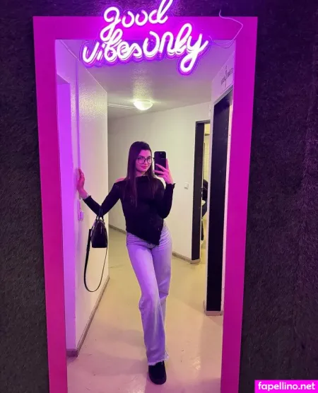 Ariel Juicy Ass OnlyFans Thumbnail #pjeCR9A8b8