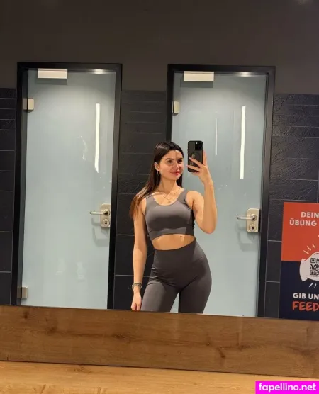 Ariel Juicy Ass OnlyFans Thumbnail #qReDrVvIHc