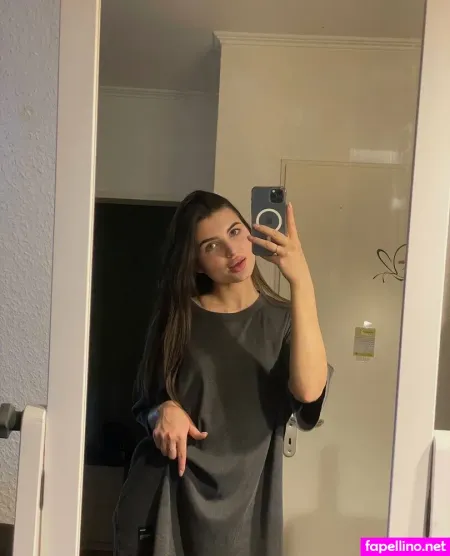 Ariel Juicy Ass OnlyFans Thumbnail #vN56lbX0jr
