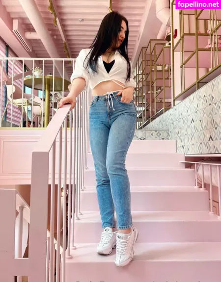 Ariel Nelson OnlyFans Thumbnail #1kp8yUGGr3