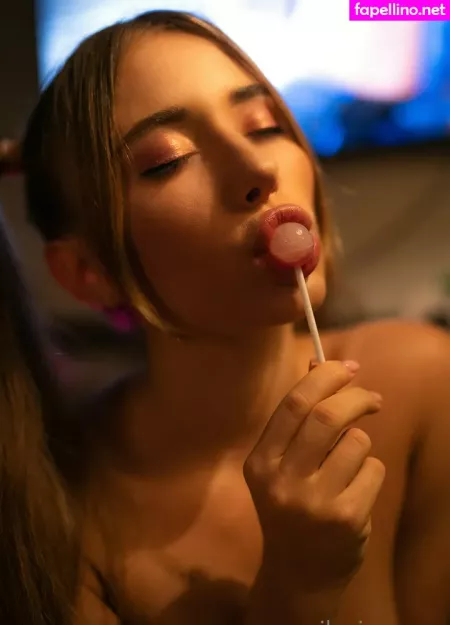 Ariel Next Door OnlyFans Thumbnail #1AeVzpwDxU