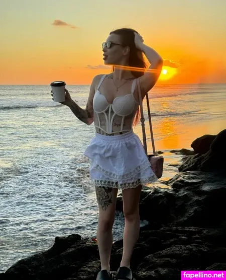 Ariel Parker OnlyFans Thumbnail #1Q2CeFu4sf