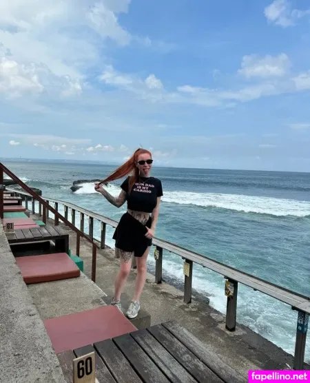 Ariel Parker OnlyFans Thumbnail #9CmJycroVx