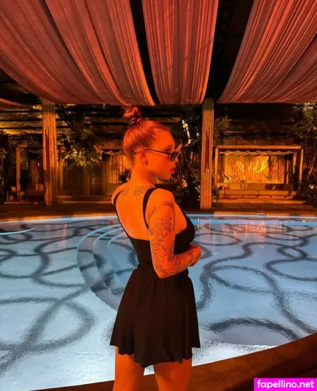 Ariel Parker OnlyFans Thumbnail #otCrX3r1vt