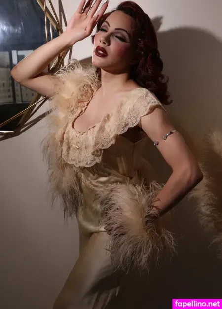 Arieldemure 1 OnlyFans Thumbnail #j9zQpKTKAU