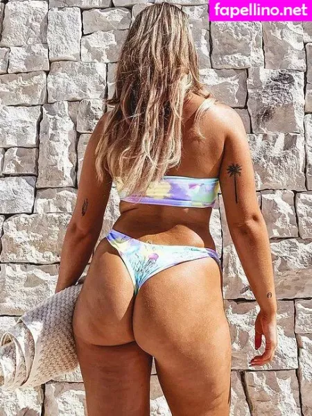 Ariella Nyssa OnlyFans Thumbnail #AVYaYGLtfe