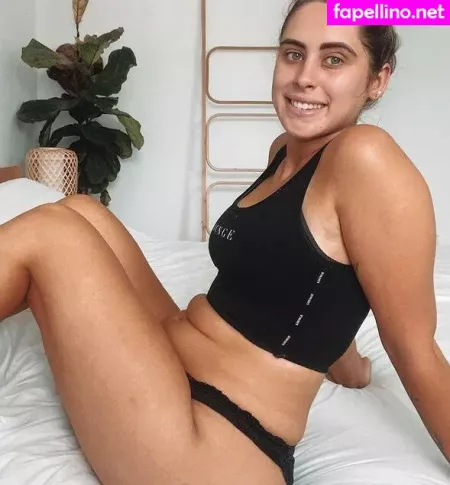 Ariella Nyssa OnlyFans Thumbnail #aBfAeNoxhQ