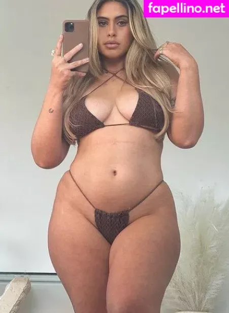 Ariella Nyssa OnlyFans Thumbnail #ec14wziwcH