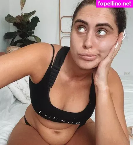 Ariella Nyssa OnlyFans Thumbnail #p8sy8p3BuZ