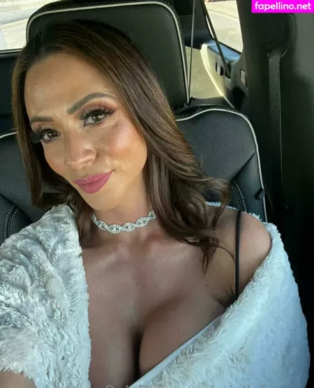 Ariellaferrera OnlyFans Thumbnail #uS3hNtcQLY