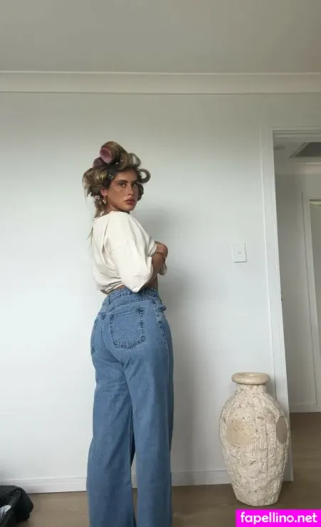 Ariellanyssa OnlyFans Thumbnail #GIaxFtstlW