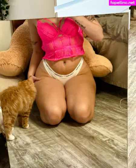 Arielle Burstrom OnlyFans Thumbnail #gUzs00TMD3