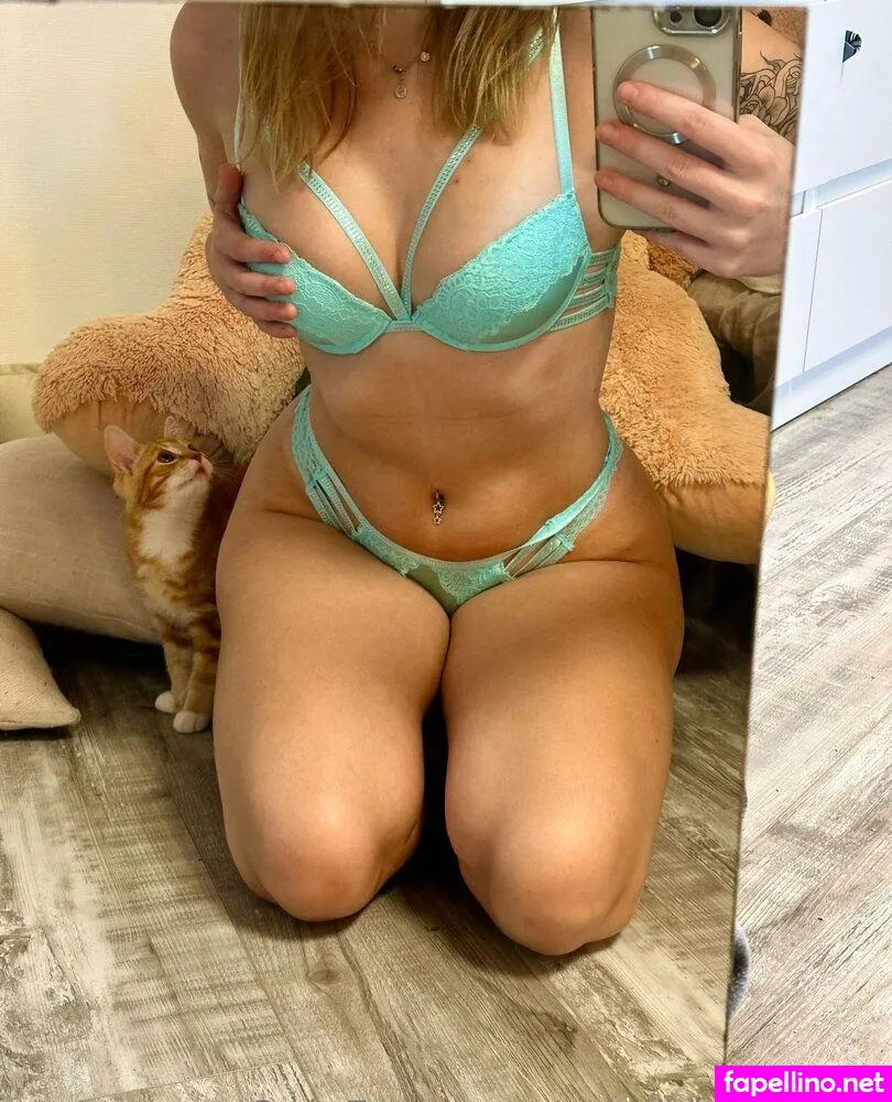 arielle.burstrom Nude Leaked OnlyFans Photo #rByje0GU68