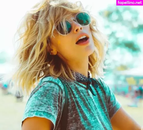 Arielle Vandenberg OnlyFans Thumbnail #dKfH8NI5Ca