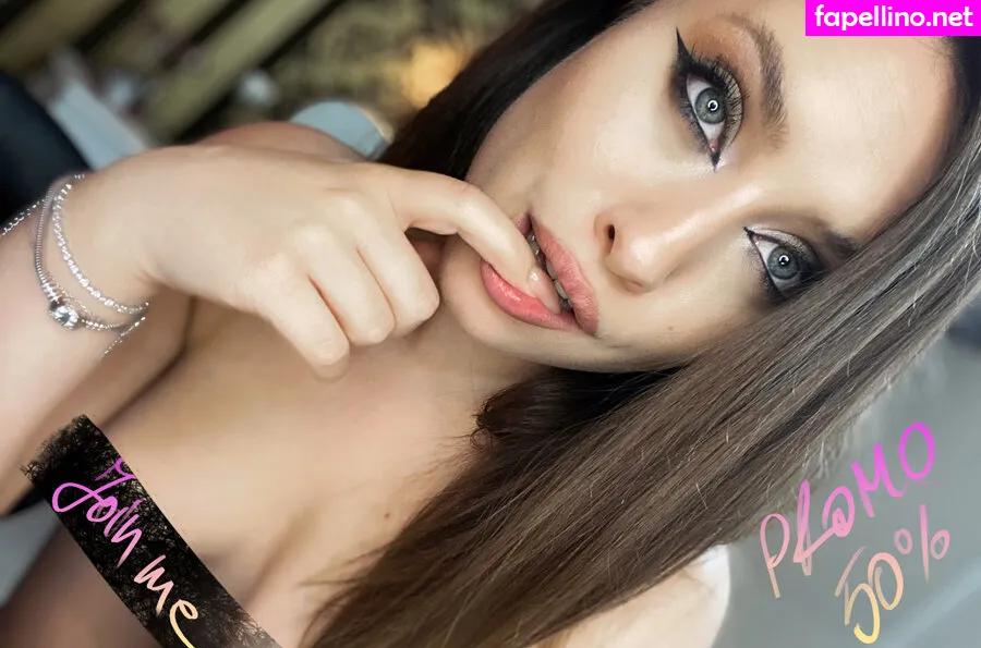 arielledawnson, arielledawsons, misswth13, xoxoart_me Nude Leaked OnlyFans Photo #H06HDJnfFs