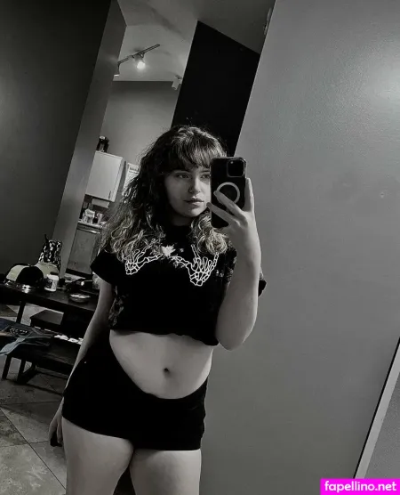 Arielxadams2 OnlyFans Thumbnail #n8bIz12hCd