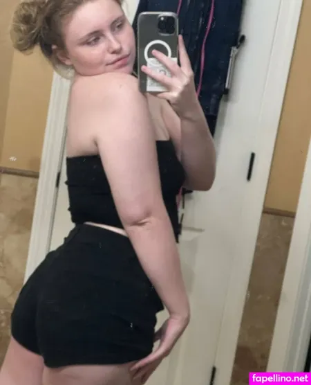 Arielxadams2 OnlyFans Thumbnail #stSnWcCj9p