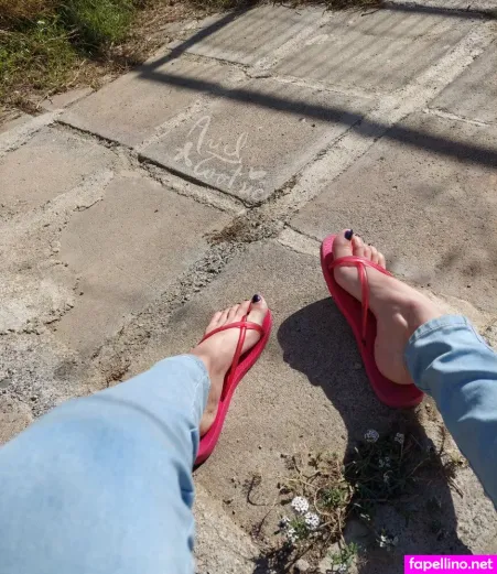 Arielxtootsiex OnlyFans Thumbnail #qiNTwD2Dsa