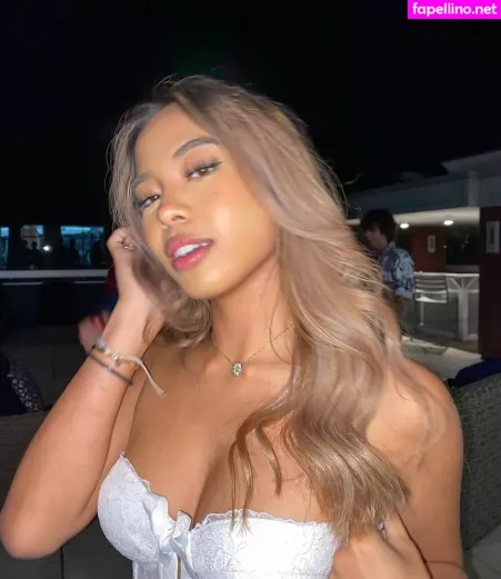 Arienne Monteclar OnlyFans Thumbnail #aBInbmM4k7