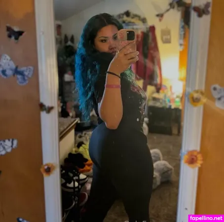Aries Sinn OnlyFans Thumbnail #lb9R6hN4Bl
