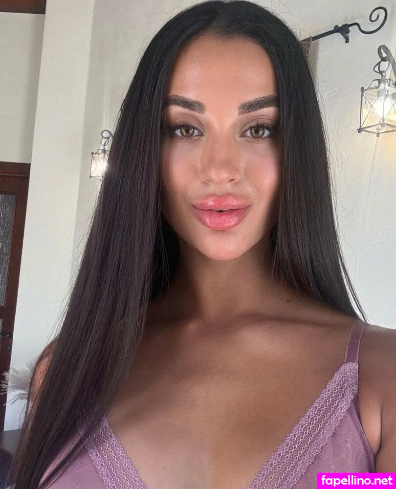 ariiiana, ariiiana.f Nude Leaked OnlyFans Photo #CbgFkPdI46