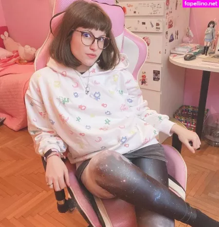 Aril S Chest OnlyFans Thumbnail #6EHpCxDXEL