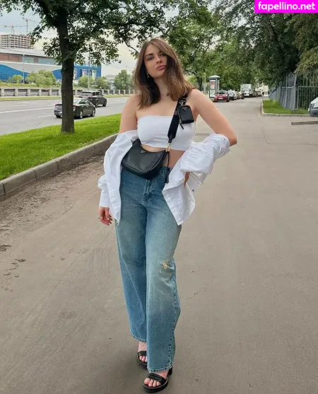 Arina Berdnikova OnlyFans Thumbnail #i5awrpNDtE