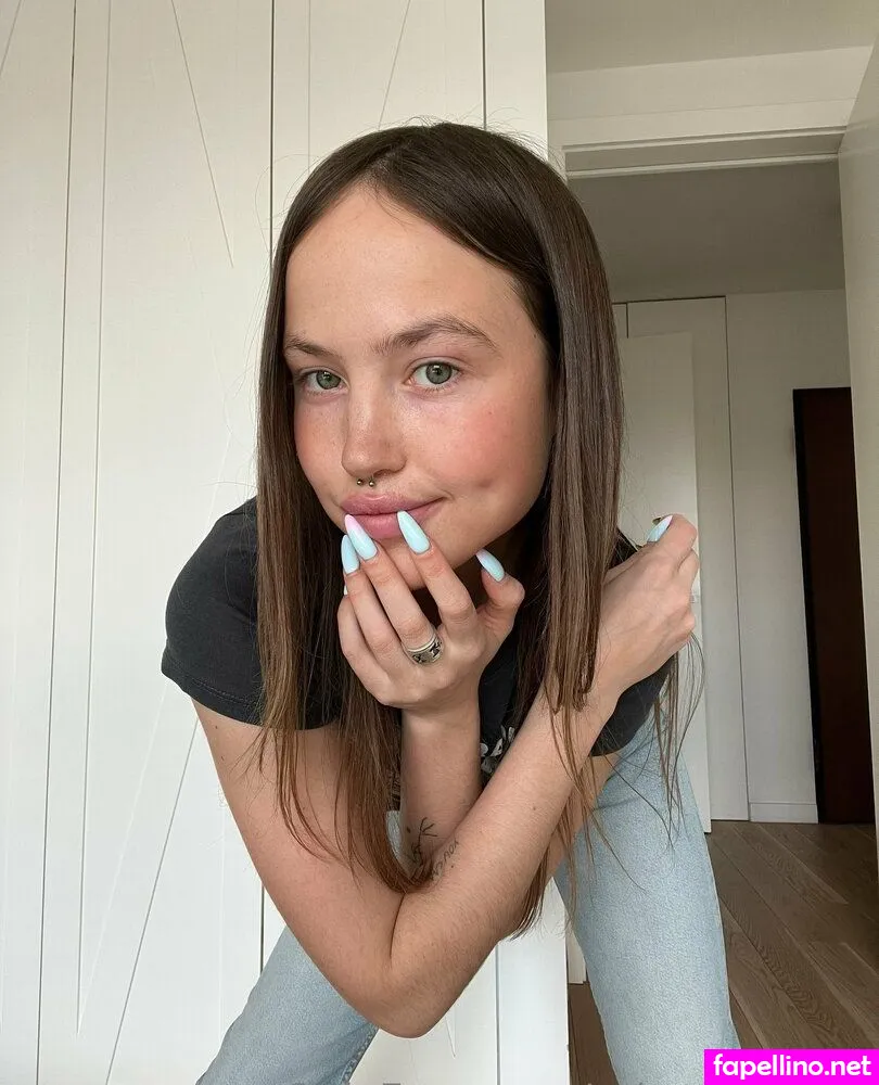 arina.neves, arina_ferreira Nude Leaked OnlyFans Photo #4POAr3chbY