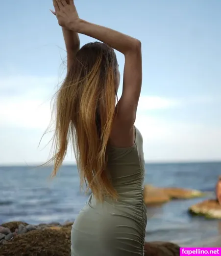Arina Rozgoniaeva OnlyFans Thumbnail #Bq3XZYVQ0w