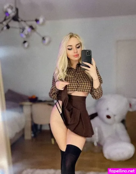 Arina Slugina OnlyFans Thumbnail #ej9ENE5koW