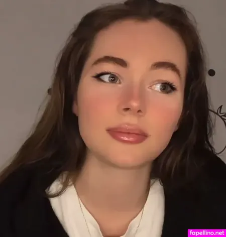 Arinaonlineee OnlyFans Thumbnail #9CxFpatEXP