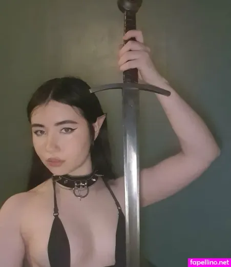 Armoured Elf OnlyFans Thumbnail #elbXQNV14S