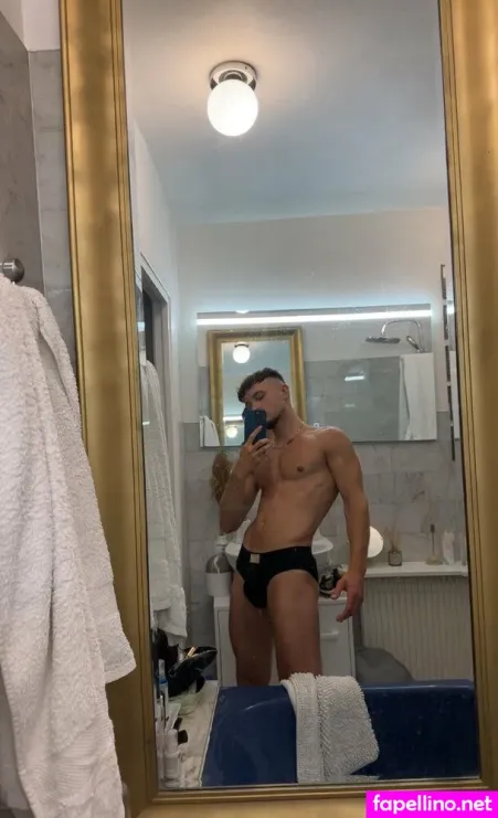Arnoboyfree OnlyFans Thumbnail #3avuzu3uVk