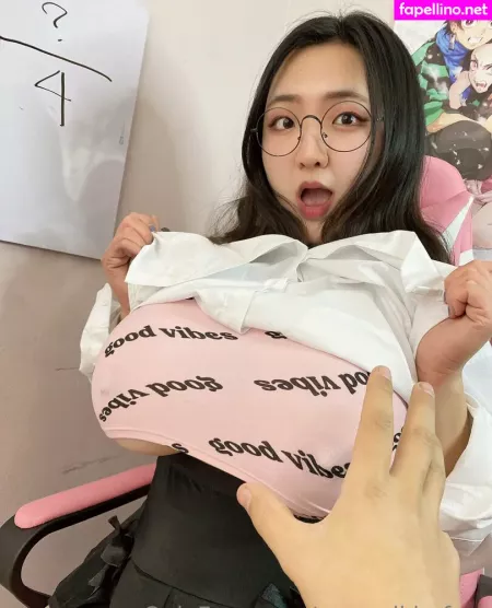 Aroomikimfree OnlyFans Thumbnail #9ppJrOGNHi