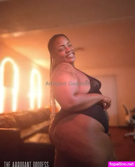 Arrogantgoddessfree OnlyFans Thumbnail #Aw4jrPQKwq