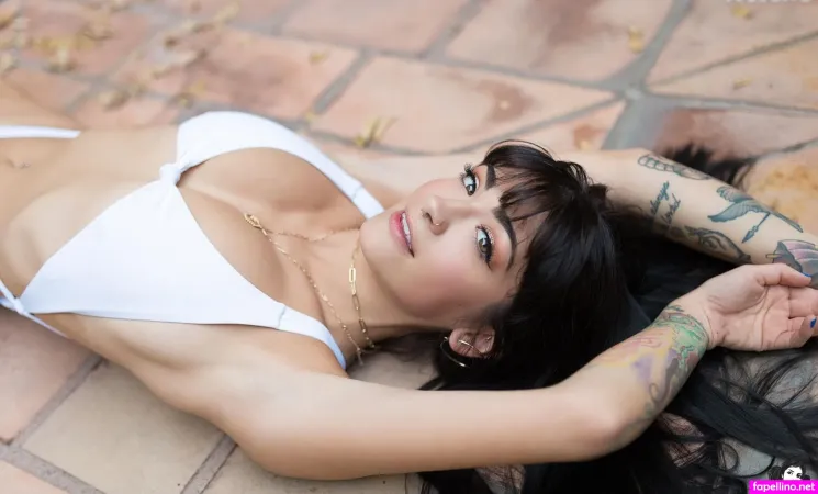 Arrow OnlyFans Thumbnail #Bz1xGJlU3U