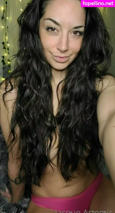 Artemisbehaving OnlyFans Thumbnail #GLx4G5dE8R