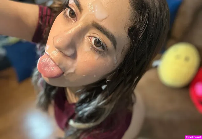 Artemiscarmona 4 OnlyFans Thumbnail #35EKaL7Rwq