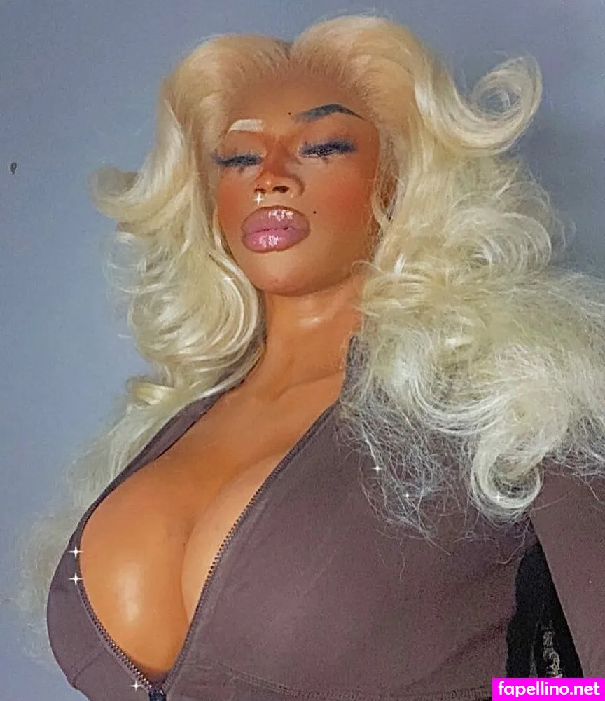 Artie, artiethepixieee, femboifantasyy Nude Leaked OnlyFans Photo #9L7eG0HHOc