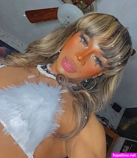 Artiethepixieee OnlyFans Thumbnail #PuJtkQSbFx